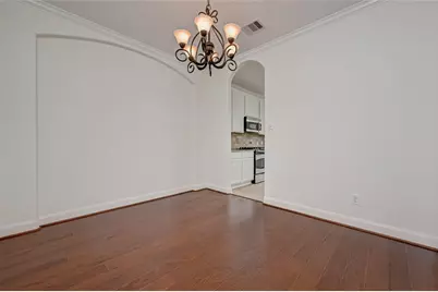 71 N Rocky Point Circle, The Woodlands, TX 77389 - Photo 9