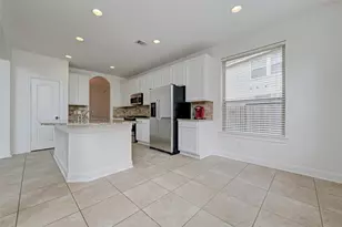 71 N Rocky Point Cir, The Woodlands, TX 77389 - Photo 23