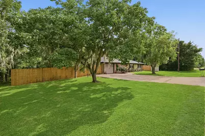 504 County Road 825, West Columbia, TX 77486 - Photo 45