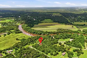 504 County Rd 825, West Columbia, TX 77486 - Photo 3