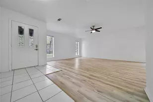 26 Green Field Pl, The Woodlands, TX 77380 - Photo 3