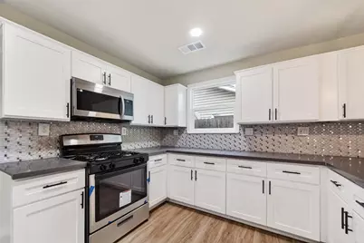 5210 Verdome Lane, Houston, TX 77092 - Photo 13