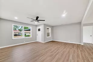 5210 Verdome Ln, Houston, TX 77092 - Photo 7