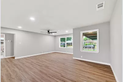5210 Verdome Lane, Houston, TX 77092 - Photo 9