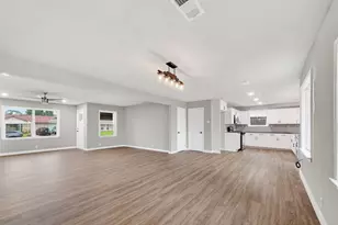 5210 Verdome Ln, Houston, TX 77092 - Photo 11