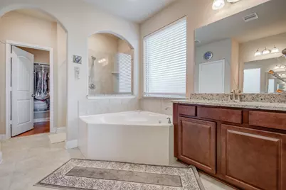 12902 Oak Falls Drive, Pearland, TX 77584 - Photo 25