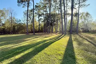 975 Roberts, Vidor, TX 77662 - Photo 31