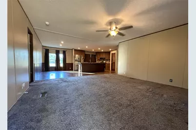 975 Roberts, Vidor, TX 77662 - Photo 3