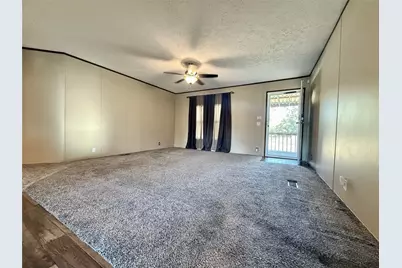 975 Roberts, Vidor, TX 77662 - Photo 5