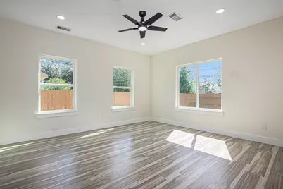 9807 Bamboo Road #B, Houston, TX 77041 - Photo 19