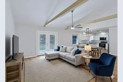 5619 Effingham Drive, Houston, TX 77035 - Photo 9