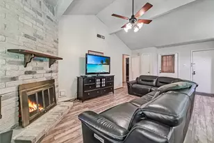 3930 Millrock Cir, Sugar Land, TX 77479 - Photo 5