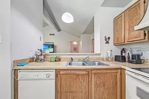 3930 Millrock Cir, Sugar Land, TX 77479 - Photo 7