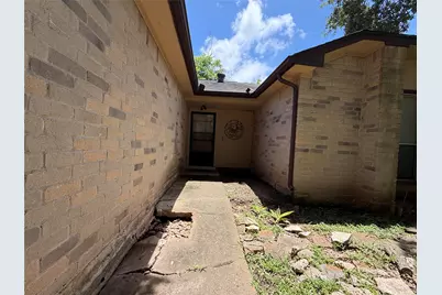 3930 Mill Rock Circle, Sugar Land, TX 77479 - Photo 15