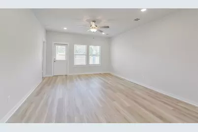 127 West Canopy Crossing Circle, Conroe, TX 77301 - Photo 15