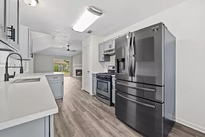 19506 Elmtree Estates Drive, Katy, TX 77449 - Photo 7