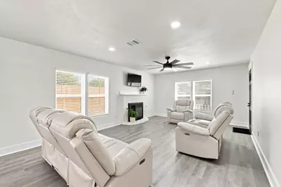 902 Post Oak Street, Hearne, TX 77859 - Photo 5