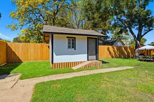 902 Post Oak St, Hearne, TX 77859 - Photo 17