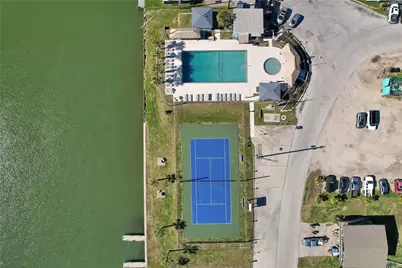 4023 Grayson Dr, Galveston, TX 77554 - Photo 37