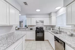 213 Willoughby Dr, Richmond, TX 77469 - Photo 13