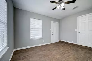 13327 Halifax St, Houston, TX 77015 - Photo 11