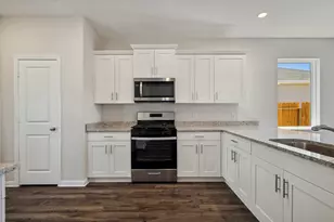 25523 Blooming Hazel Dr, Cleveland, TX 77328 - Photo 7