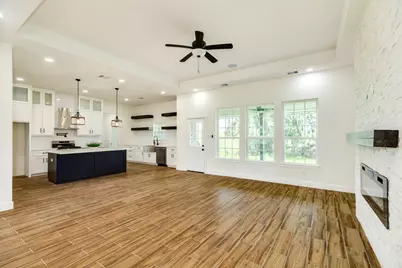 2138 Twin Lakes Boulevard, West Columbia, TX 77486 - Photo 9