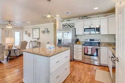 22122 Cantina Drive, Galveston, TX 77554 - Photo 11