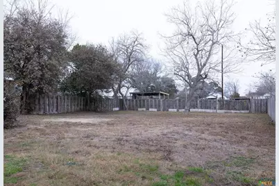 1104 Moss Lane, Cuero, TX 77954 - Photo 19