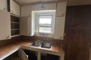 801 Clark St, Fairfield, TX 75840 - Photo 7