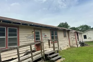 801 Clark St, Fairfield, TX 75840 - Photo 13