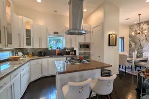 2022 Converse St, Houston, TX 77006 - Photo 5