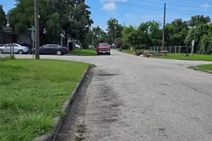 5604 Gano, Houston, TX 77009 - Photo 3