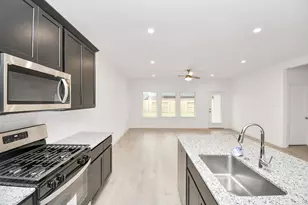 5143 Sunset Oaks Dr, Fresno, TX 77545 - Photo 11