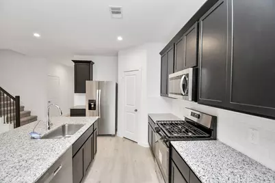 5143 Sunset Oaks Drive, Fresno, TX 77545 - Photo 9