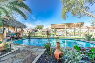 325 Ling St, Bayou Vista, TX 77563 - Photo 15