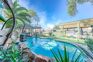 325 Ling St, Bayou Vista, TX 77563 - Photo 13