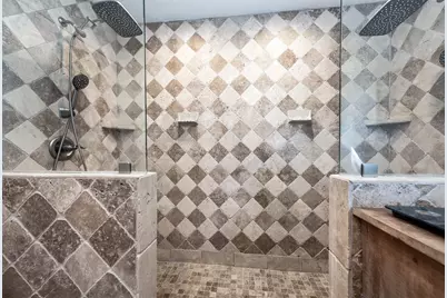 325 Ling Street, Bayou Vista, TX 77563 - Photo 11