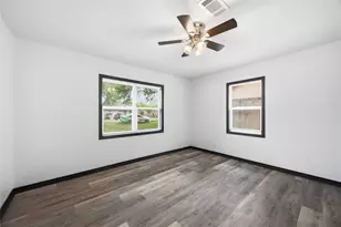 9723 Oldcrest Dr, Stafford, TX 77477 - Photo 17