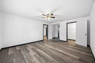 9723 Oldcrest Drive, Stafford, TX 77477 - Photo 25