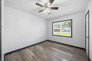 9723 Oldcrest Dr, Stafford, TX 77477 - Photo 15
