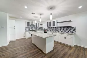 5906 Hilary St, Houston, TX 77026 - Photo 7