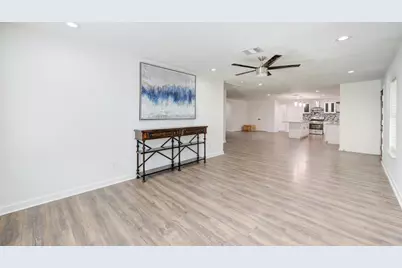 5906 Hilary Street, Houston, TX 77026 - Photo 33