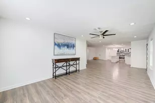 5906 Hilary St, Houston, TX 77026 - Photo 33