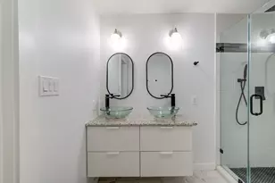 5906 Hilary St, Houston, TX 77026 - Photo 9