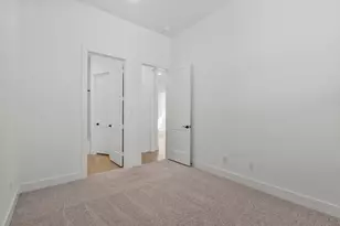 12223 Warbler Dr, Mont Belvieu, TX 77523 - Photo 9