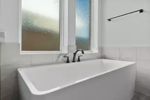 12223 Warbler Dr, Mont Belvieu, TX 77523 - Photo 31