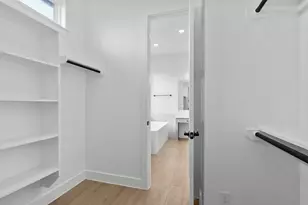 12223 Warbler Dr, Mont Belvieu, TX 77523 - Photo 25