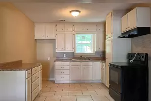 2000 Avenue M, Bay City, TX 77414 - Photo 3