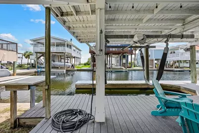 4306 Spanish Main, Jamaica Beach, TX 77554 - Photo 37